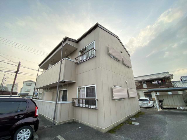 プライズカワナベ