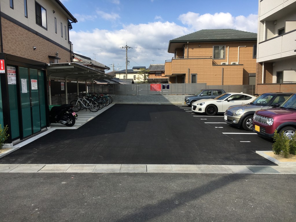 カーシモン南草津駐車場