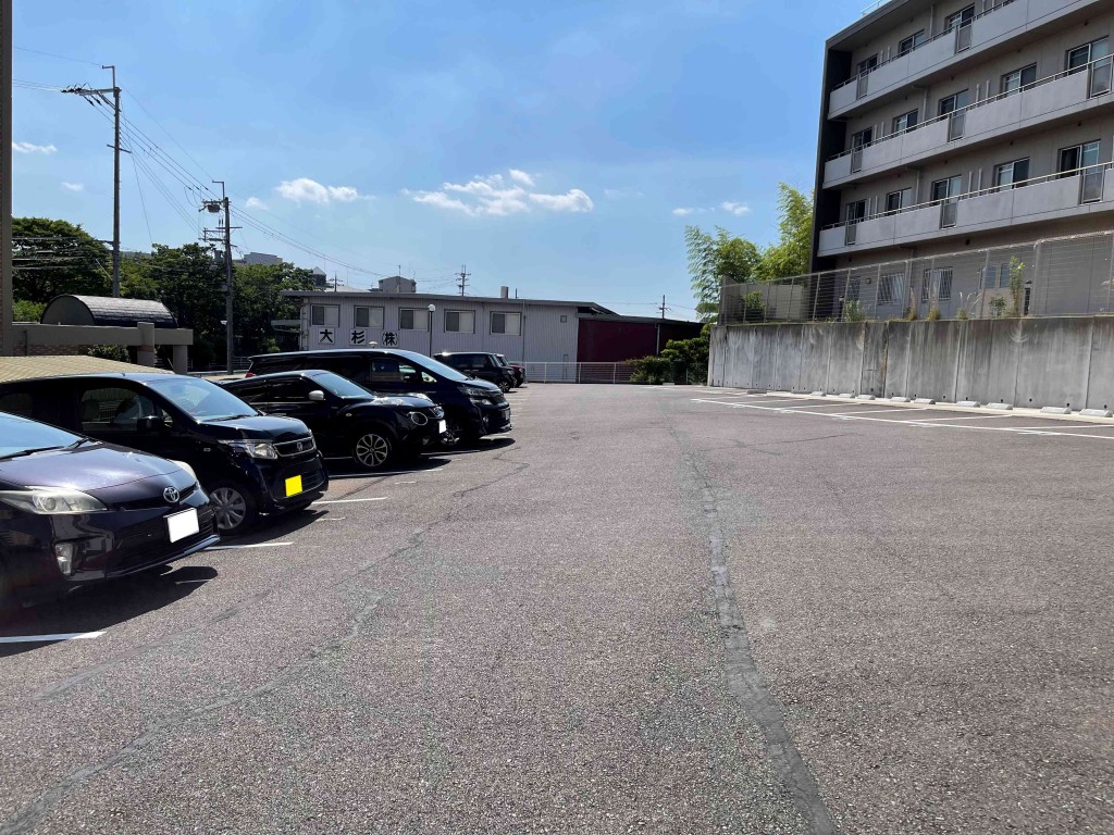 feliciaうさぎ駐車場