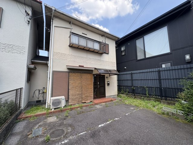 東草津2丁目テラスハウス